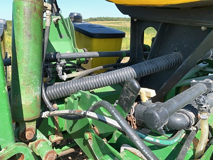 john-deere-1760-image-10