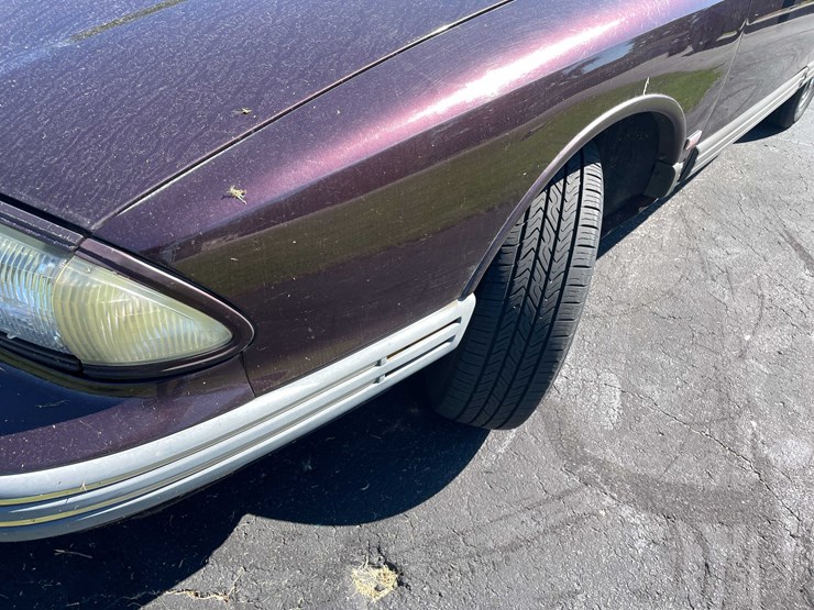 #3290-•-1994-oldsmobile-eighty-eight-(has-wi-title)-(kingston,-wi)-image-18