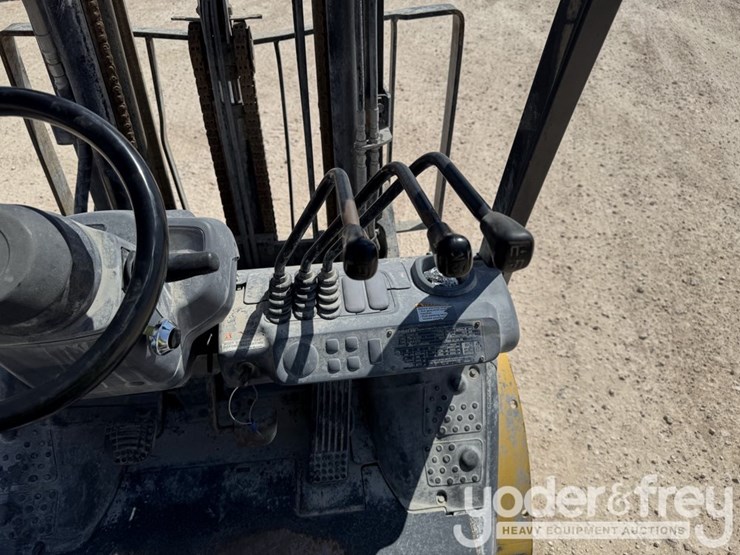 2018-komatsu-fg25t-16-image-19