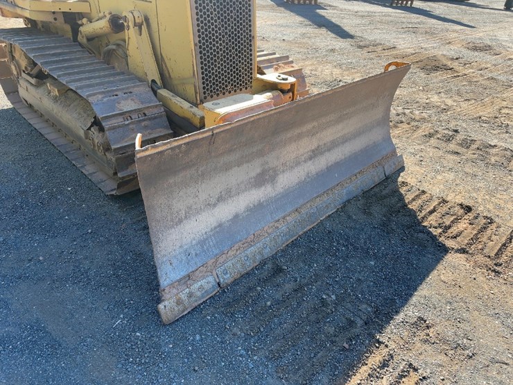 1996-caterpillar-d3c-xl-image-8