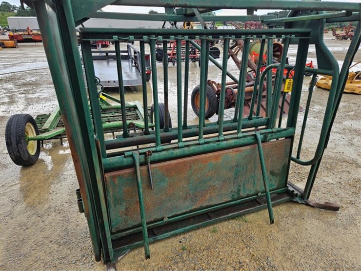#250-•-cattle-chute-image-7