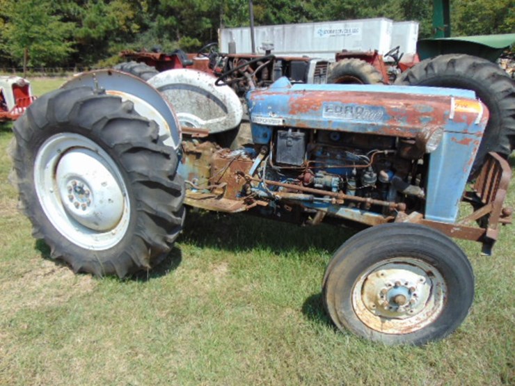 ford-2000-image-1