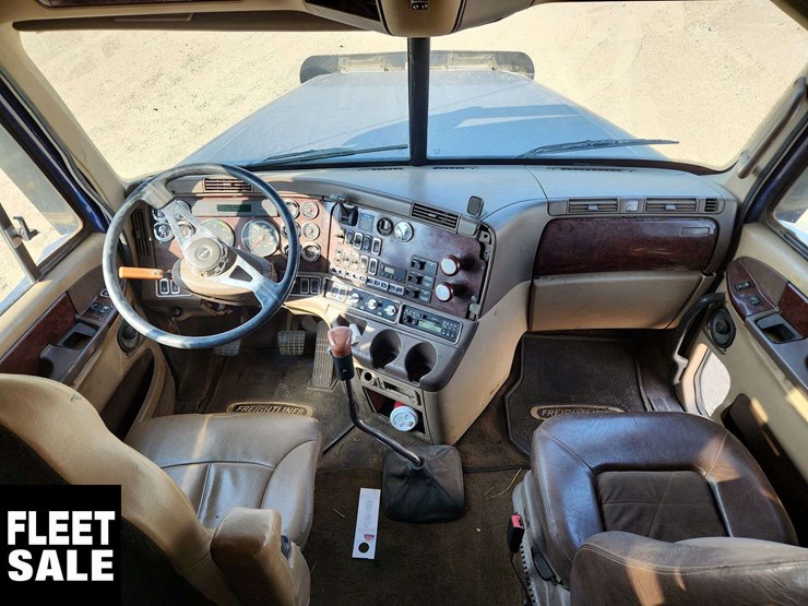 2003-freightliner-coronado-132-image-20
