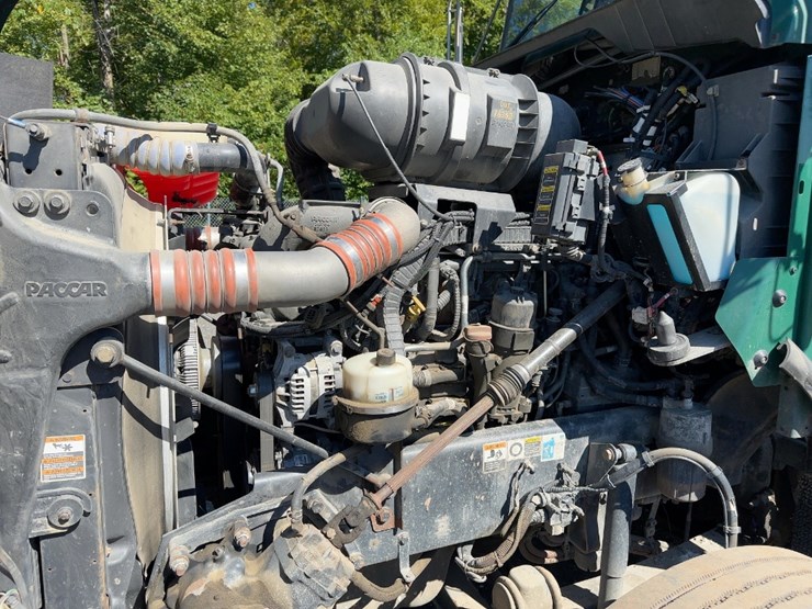 2015-kenworth-t800-image-8