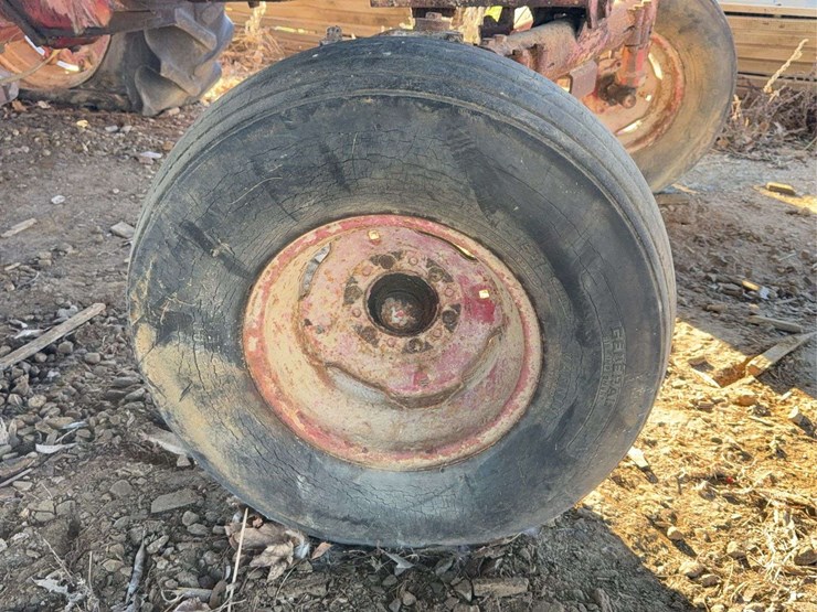 farmall-806-image-18