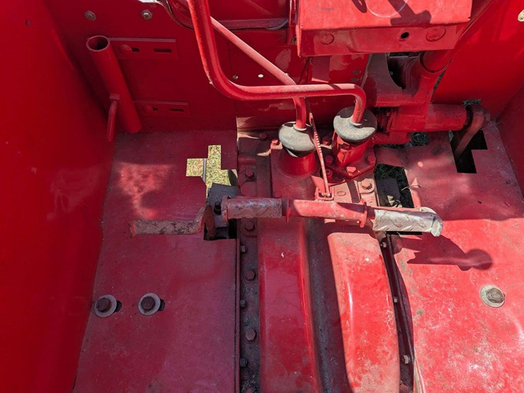massey-ferguson-98-image-3