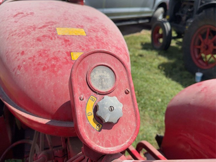 mccormick-deering-wd-6-image-39