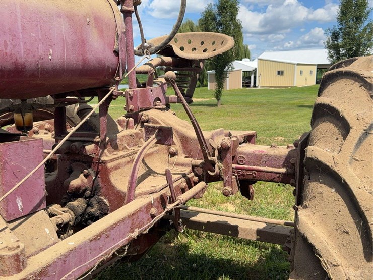 farmall-f-20-image-38