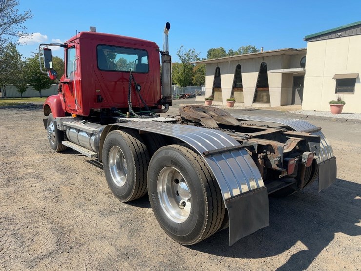 2003-mack-granite-cv713-image-3