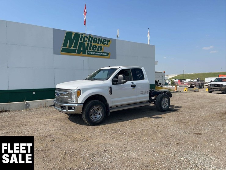 2017-ford-f350-image-1