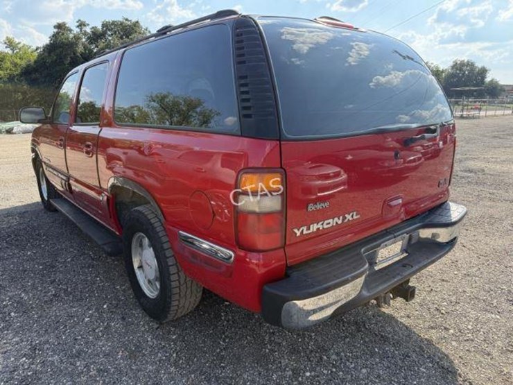 2001-gmc-yukon-xl-image-7