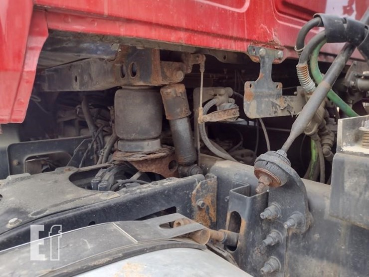 2012-mack-pinnacle-cxu613-image-35