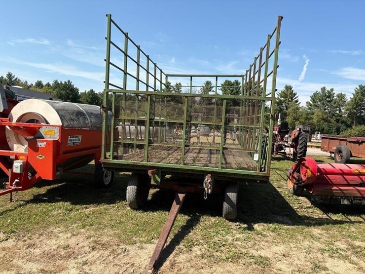 9x18'-hay-rack-on-gear-image-2