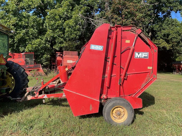 massey-ferguson-560-image-2