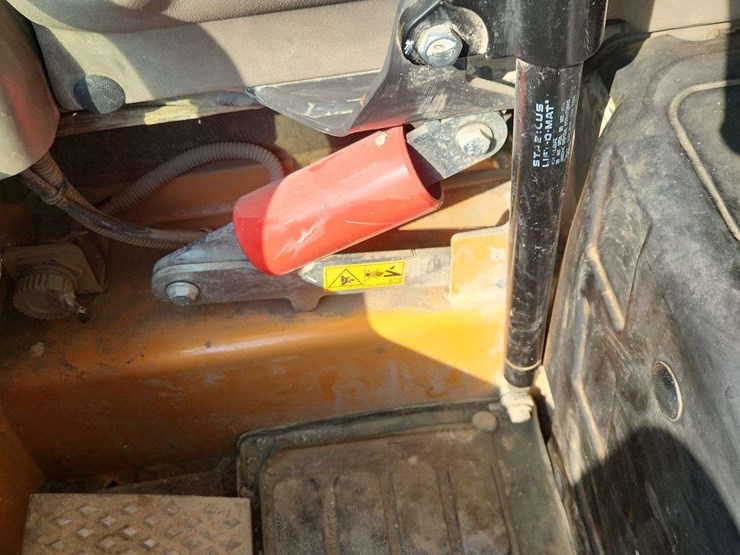2014-case-sr200-image-16