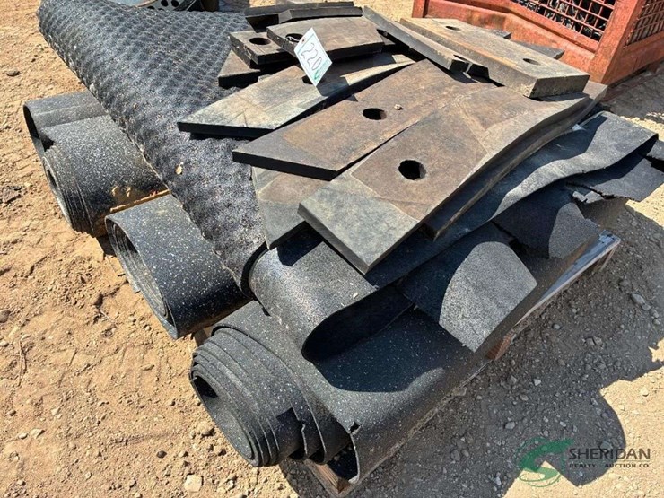 rubber-mats-and-cutting-edges-image-1