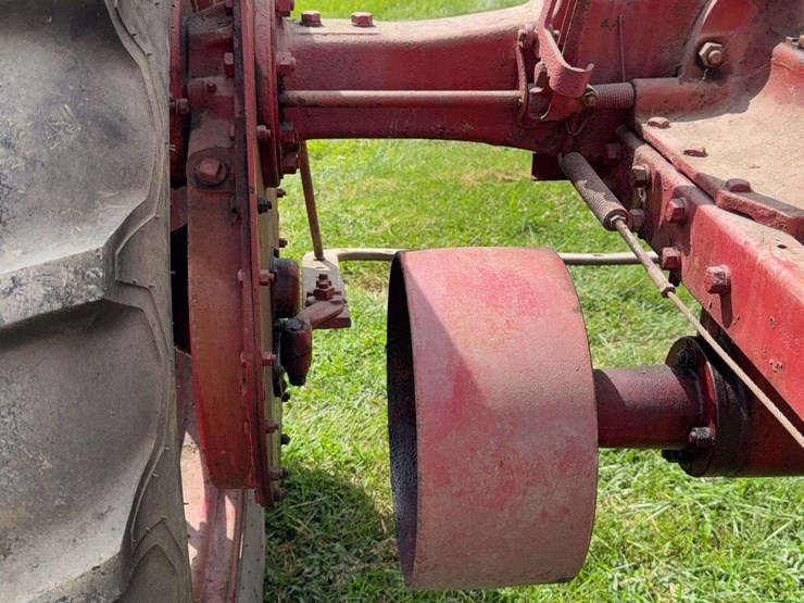 farmall-f-20-image-38