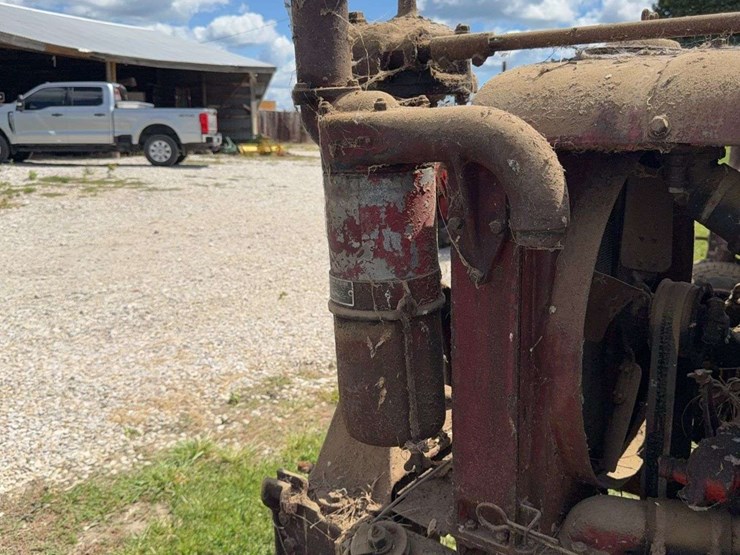 farmall-f-20-image-52