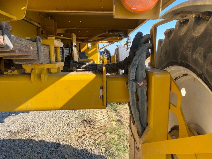 1997-rogator-854-image-23