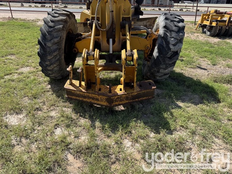 deere-672b-image-8