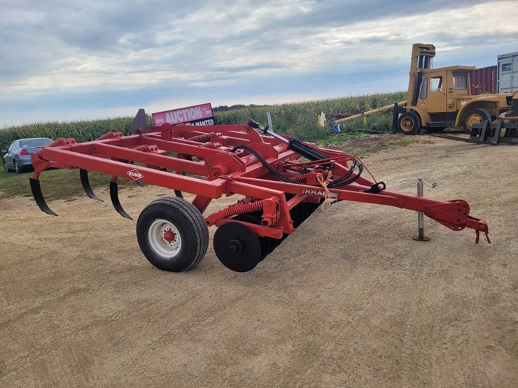 kuhn-krause-chisel-plow-image-4