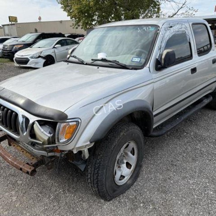 2011 TOYOTA TACOMA