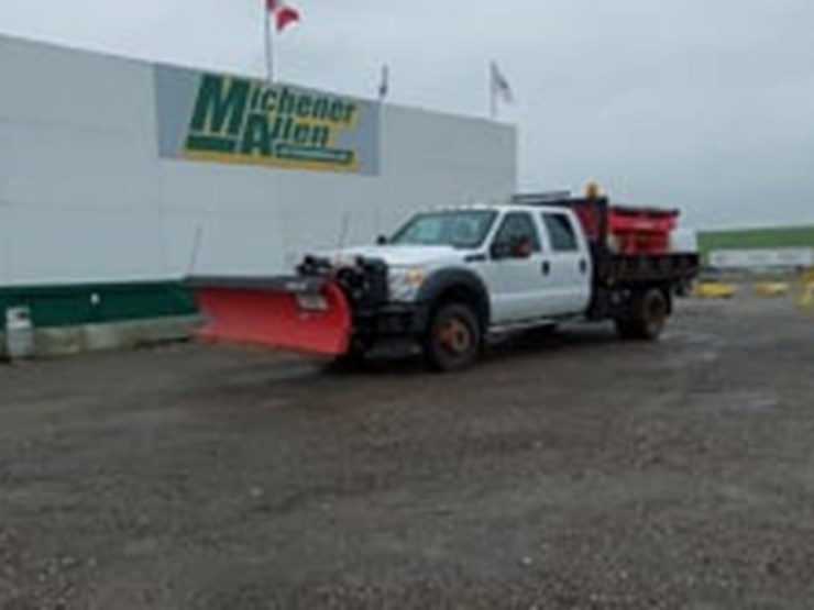 2013-ford-f550-image-22