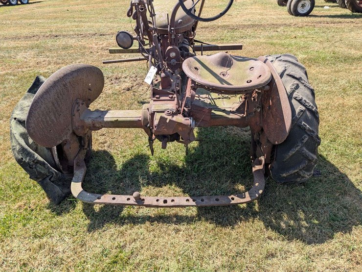 farmall-b-image-19