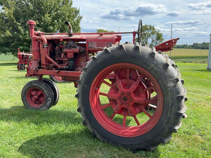 farmall-f-20-image-9