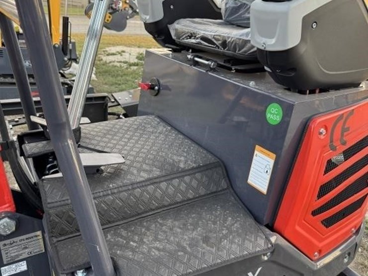 cf-industries-mx15rx,-mini-excavator,-gas-engine,-image-9