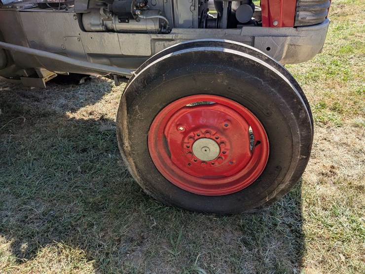 massey-ferguson-98-image-25