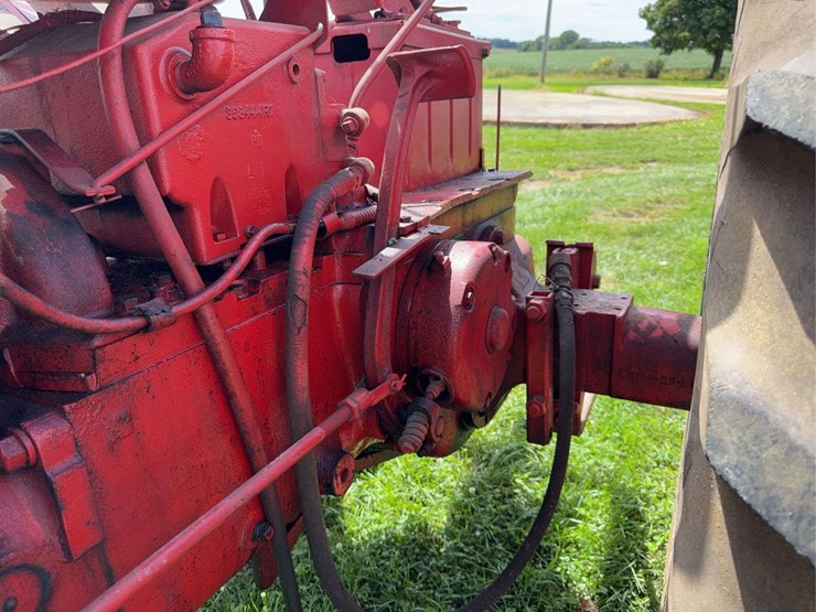 farmall-super-m-image-60