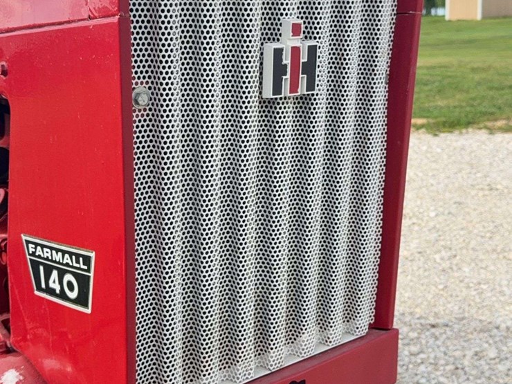 farmall-140-with-belly-mower-image-58