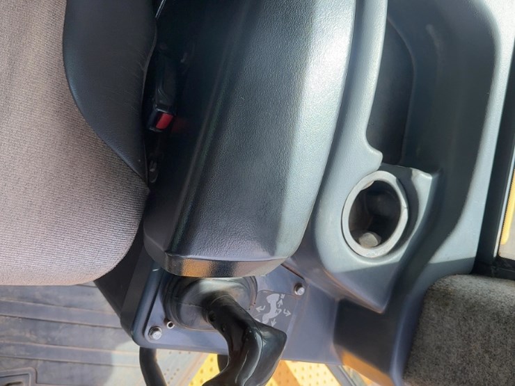 2019-deere-950k-image-66