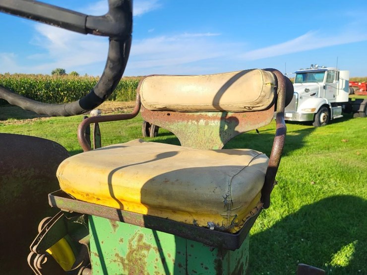 john-deere-630-image-37