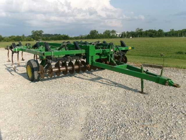 john-deere-714-image-19