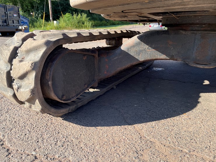 2019-hitachi-zx35u-image-24