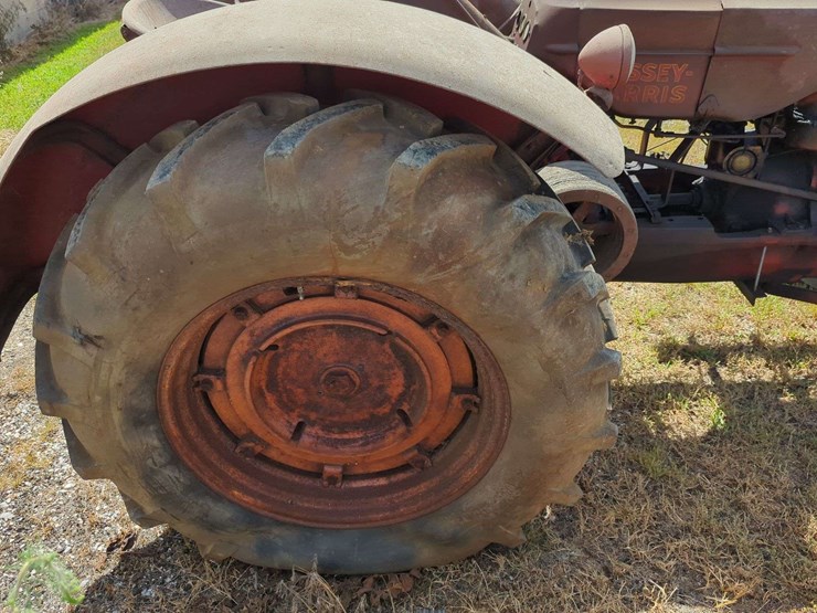 massey-harris-44d-special-image-5