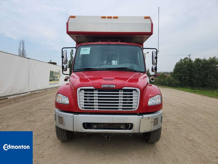 2004-freightliner-m2-106-s/a-emergency-support-truck-image-45