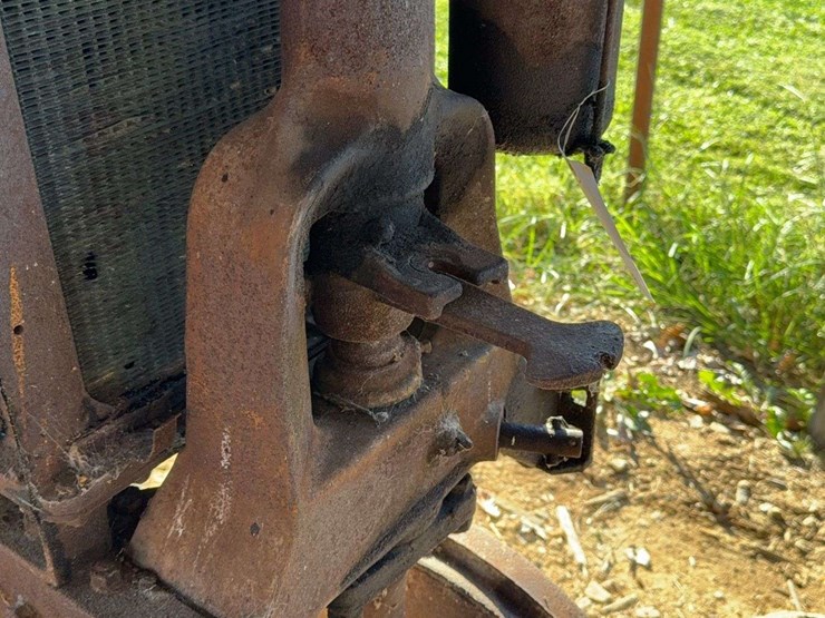 farmall-f-12-image-12