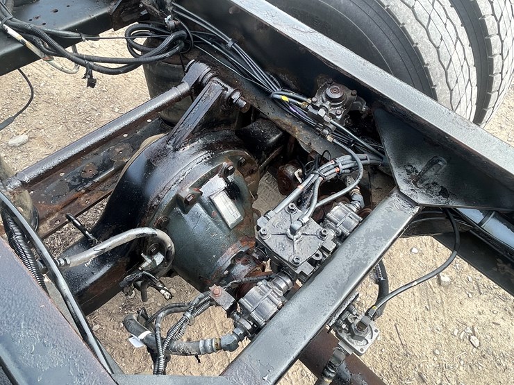 2013-kenworth-t370-image-28