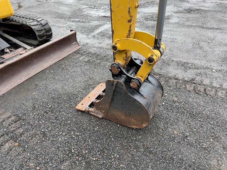 2016-caterpillar-304e2-cr-image-14
