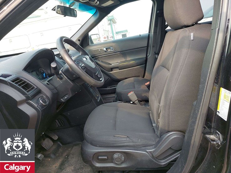 2017-ford-explorer-image-15