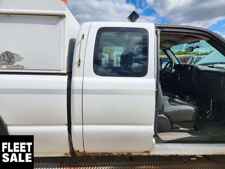 2007-chevrolet-silverado-2500hd-image-31