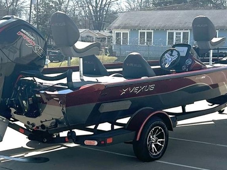 #206-•-2020-vexus-avx189c-boat-image-2