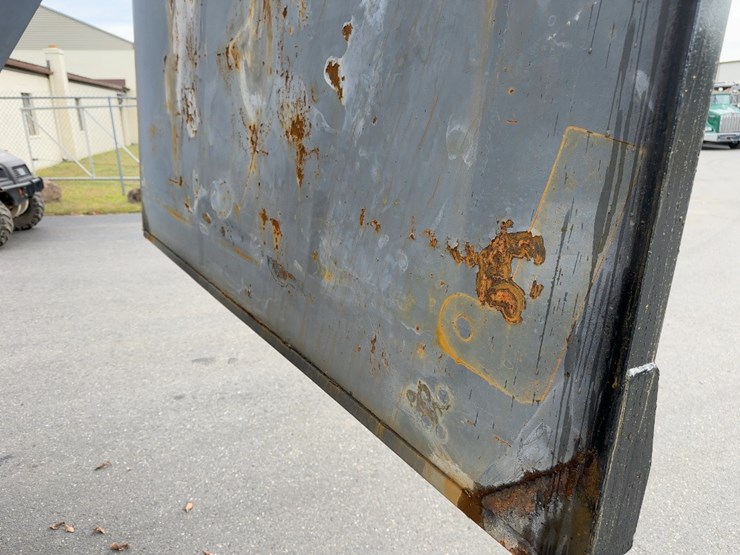 2014-caterpillar-ct660-image-27
