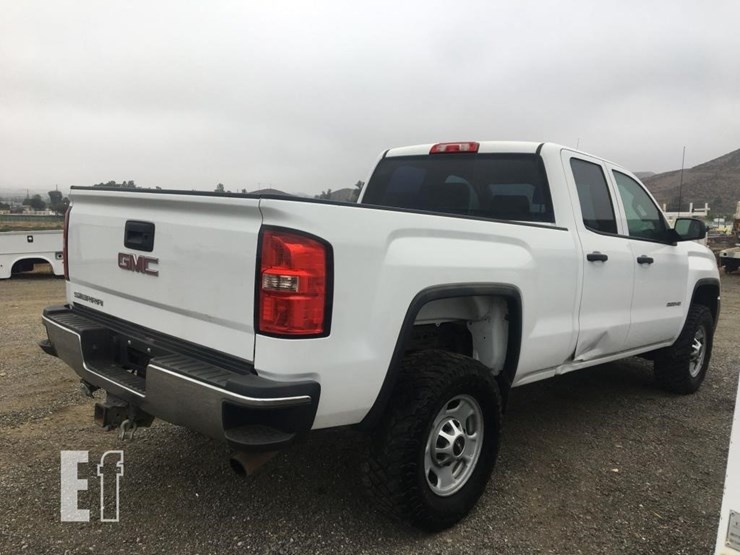 2015-gmc-2500hd-image-3