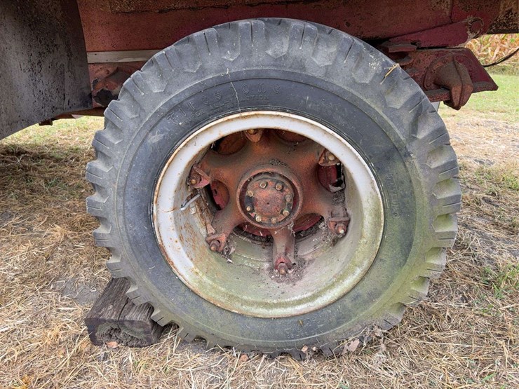 federal-grain-truck-image-16