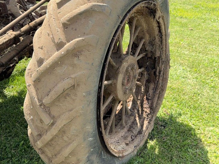 farmall-f-20-image-16