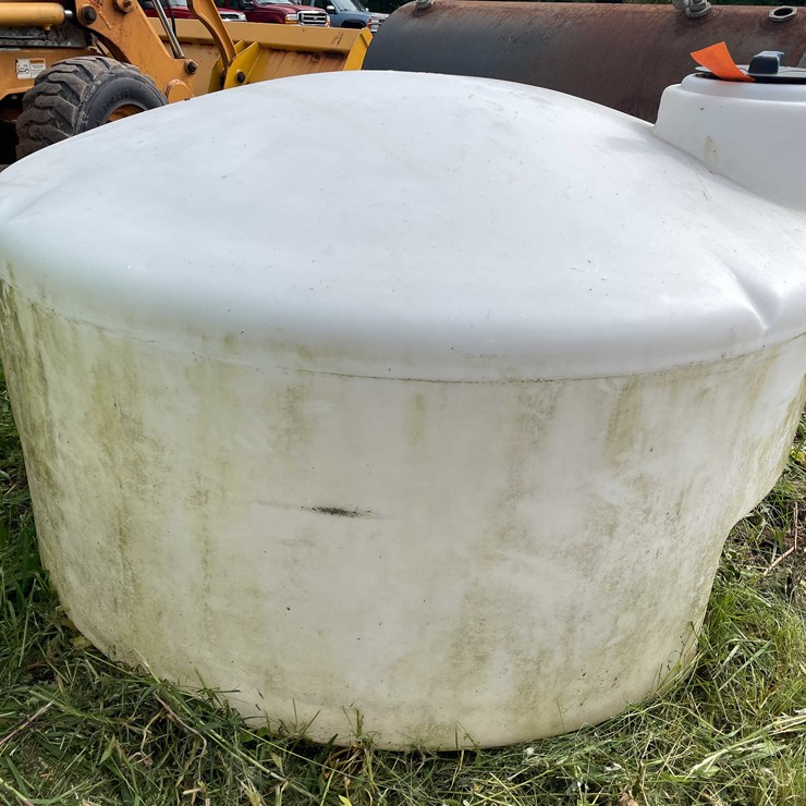 #1289 • Poly Water tank
